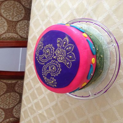 This Cake Was Made For A Mehndi Party The Event Held The Night Before South Asian Weddings It Was A Mocha Espresso Cake Filled With Espre