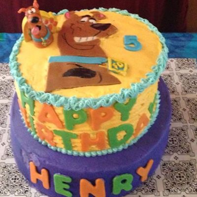 First Time Doing Stacked Cake And Using Fondant I Used 12 Inch And 10 In Pans My Grand Baby Decided To Test Out The Icing And So Had To Do...