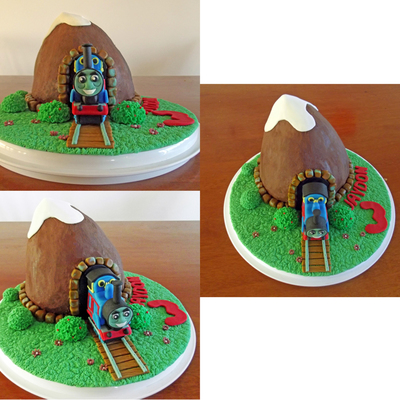 Thomas The Tank Engine Cake