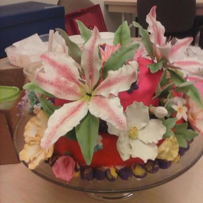 Wilton Gumpaste Flower Cake