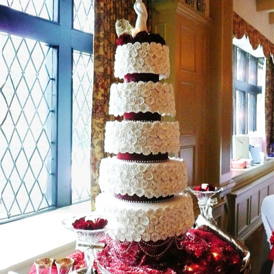 Grand Rose Wedding Cake