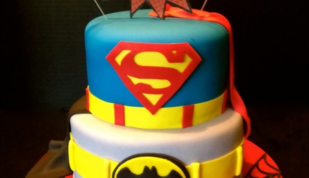 Superhero Cake Decorating Photos