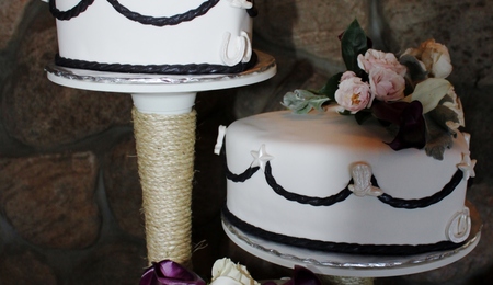 Heres My Take On A Western Themed Wedding Cake I Didnt Want To Go In The Direction Of An All Brown Cake Or Use Any Cow Spots I Made A Mo