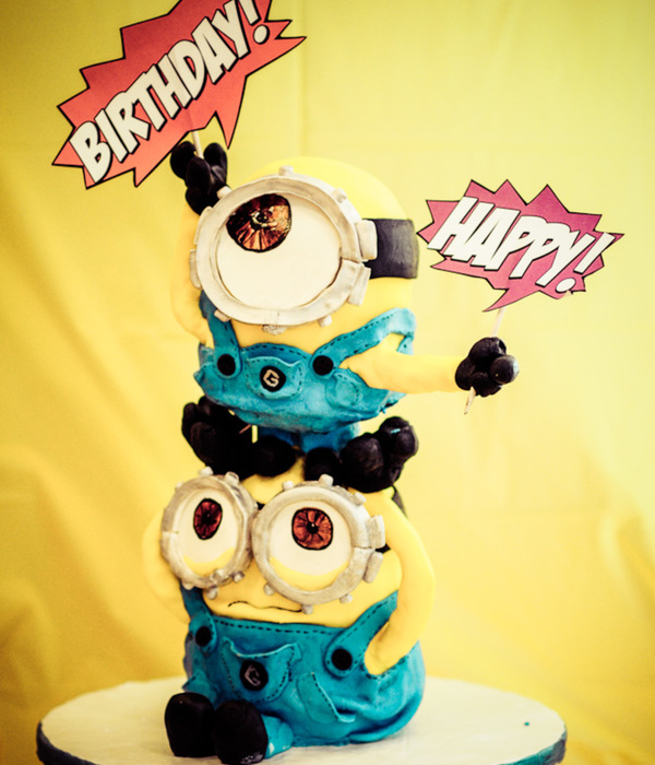 Despicable Me Minion Birthday Cake