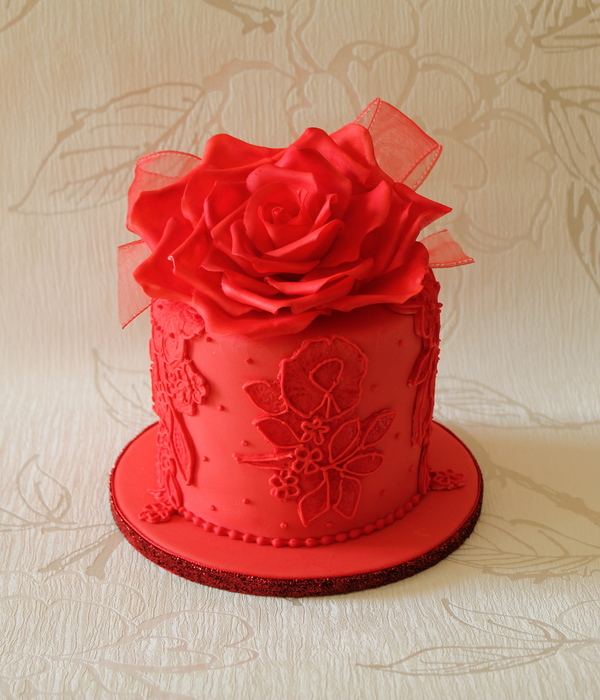 Bride I Made A Cake For Last Year Came Back And Requested The Top Tier Be Re Made In Red