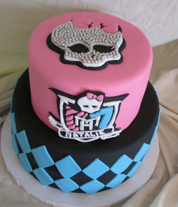 Monster High Cake