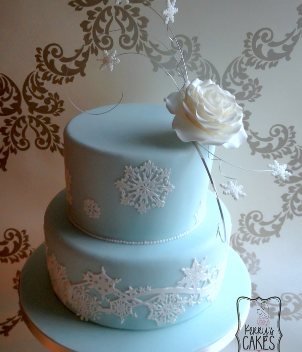 Elsa From Disneys Frozen Inspired Wedding Cake I Wanted Something Very Simple Yet Elegant