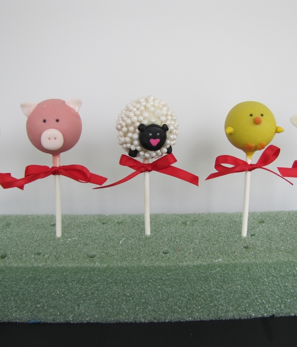 Farm Animals Cake Pops