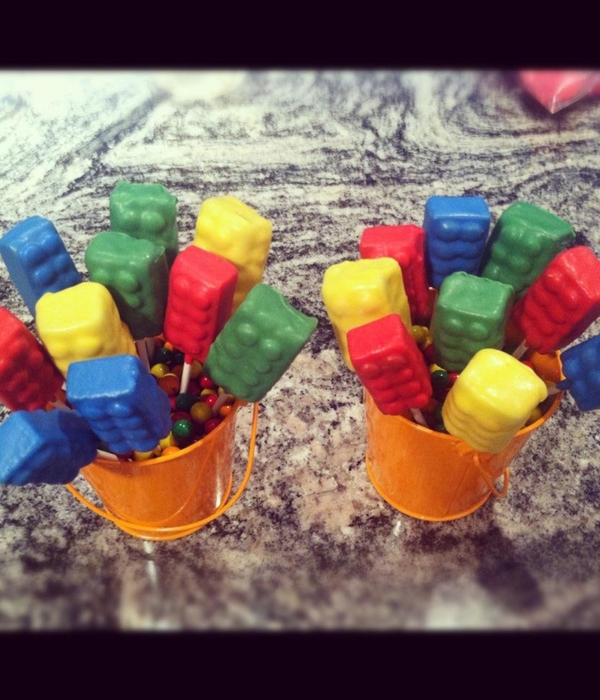 Lego Cake Pops