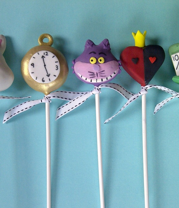 Mad Hatter Cake Pops