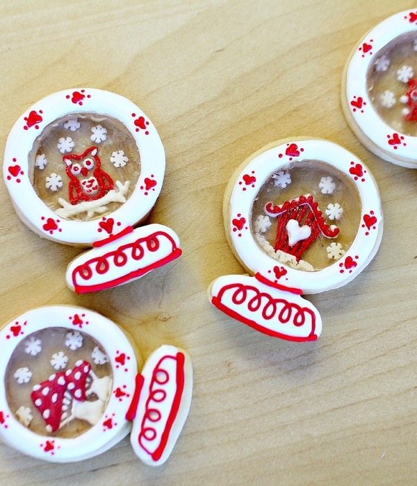 Snow Globe Glass Cookies