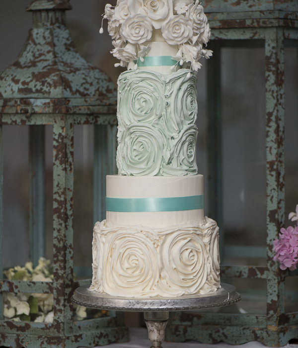 top buttercream rosette cakes