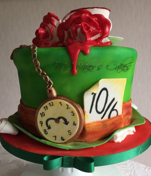 Alice In Wonderland Cake