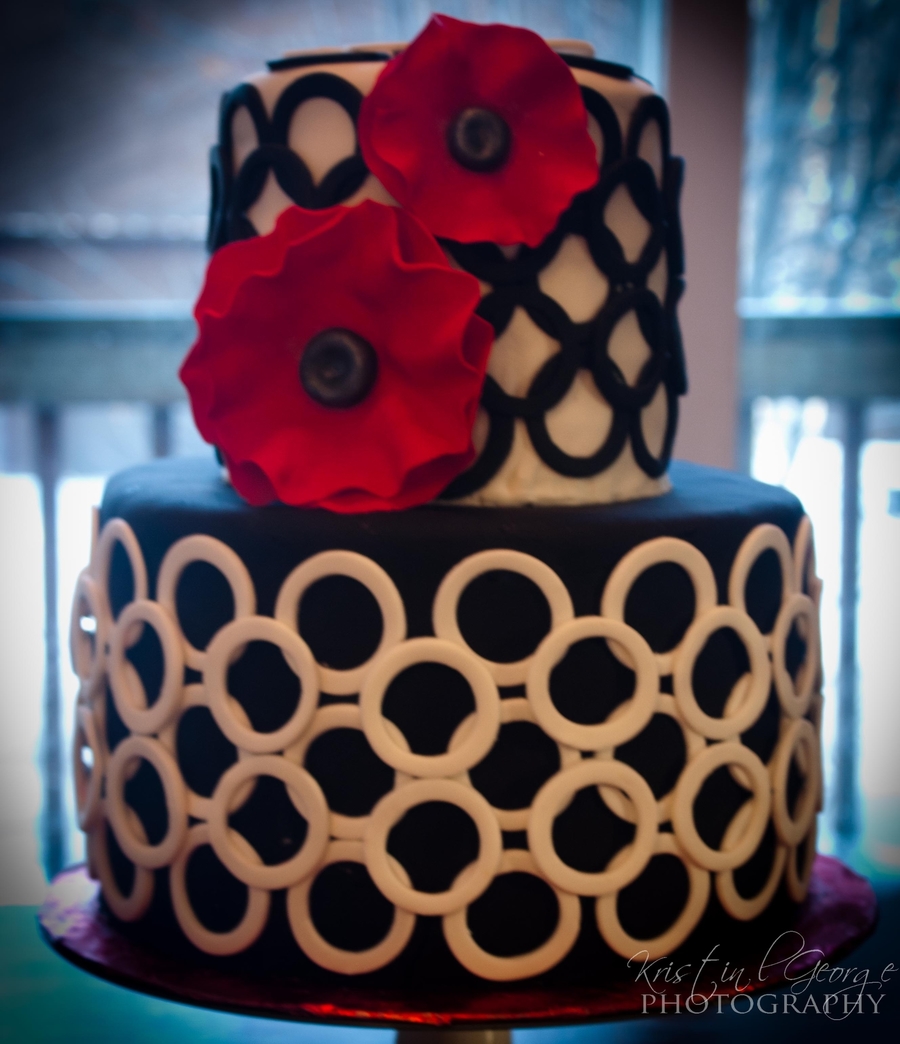 Geometric Circle Pattern Cake