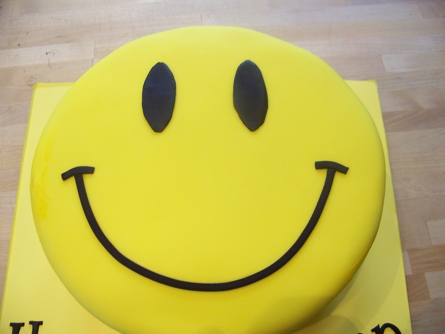 Smiley Face - CakeCentral.com