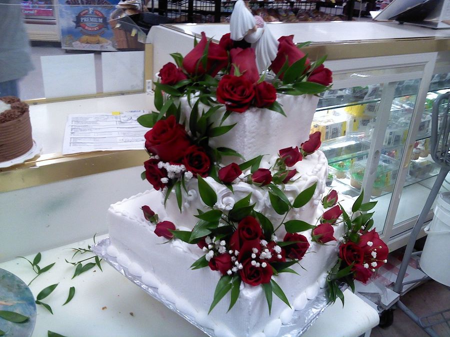 Wedding Cake Real Roses