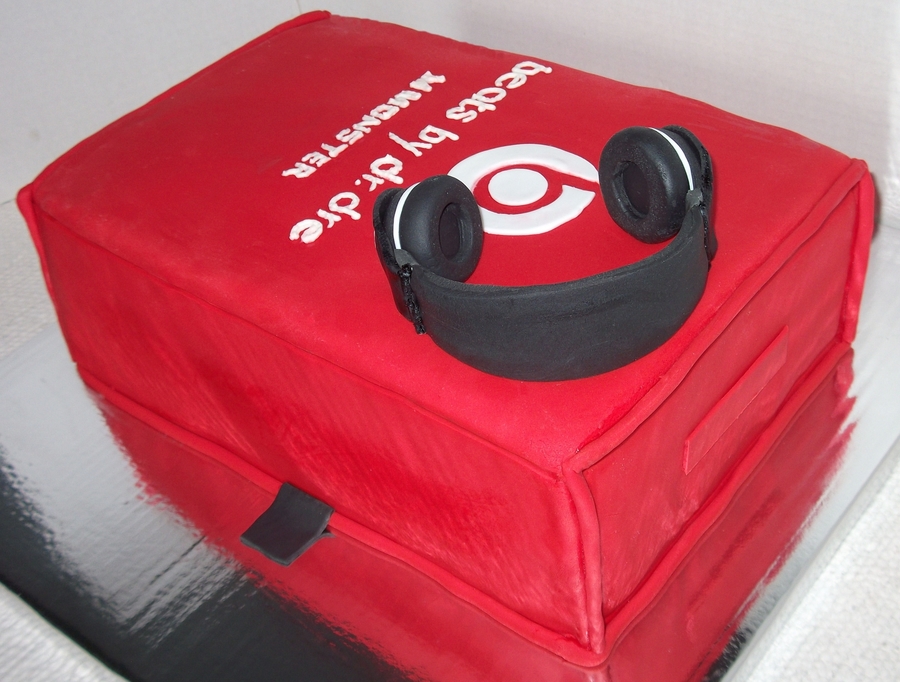 Dr. Dre Headphones Cake