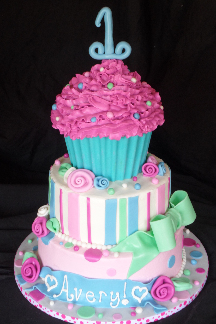 Cupcake Birthday Cake!