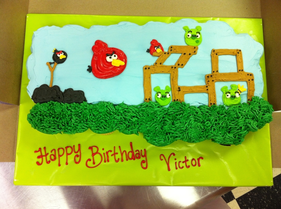 Angry Birds PullApart Cupcake Cake Angry Birds PullApart Cupcake Cake