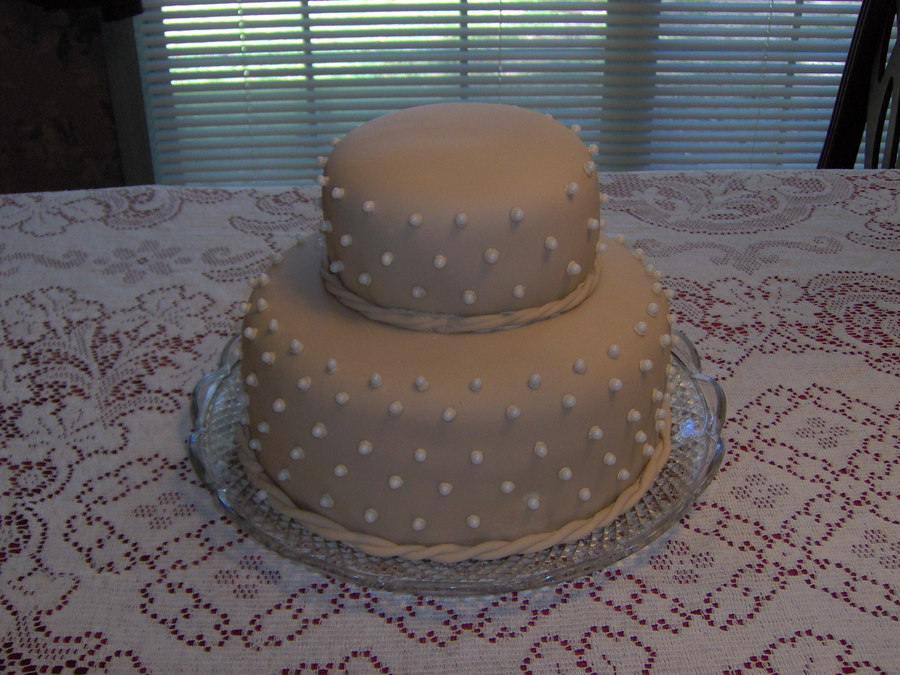 Fondant With Pearls