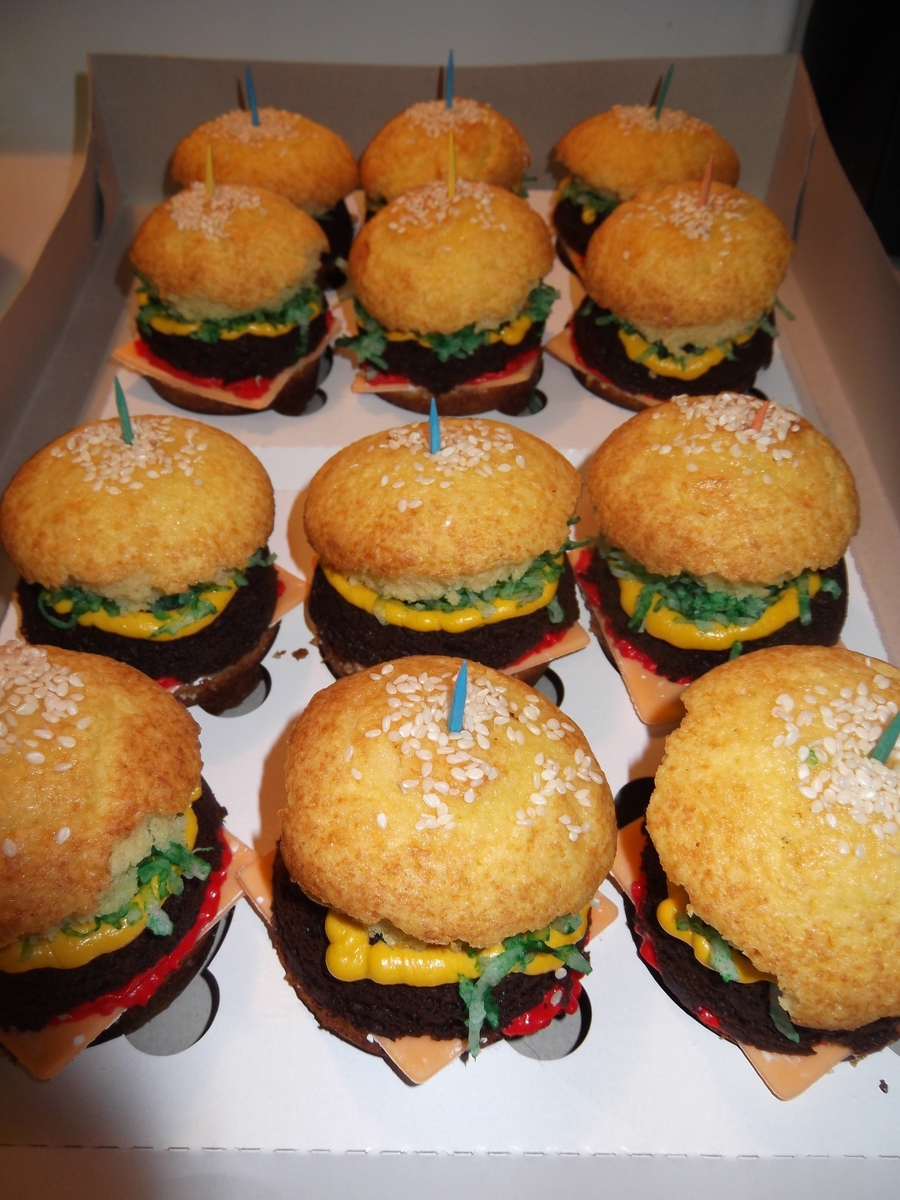 Cheeseburger Cupcakes