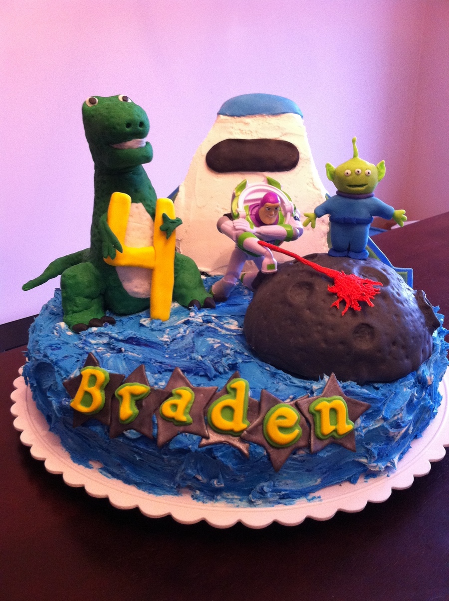 Toy Story Cake