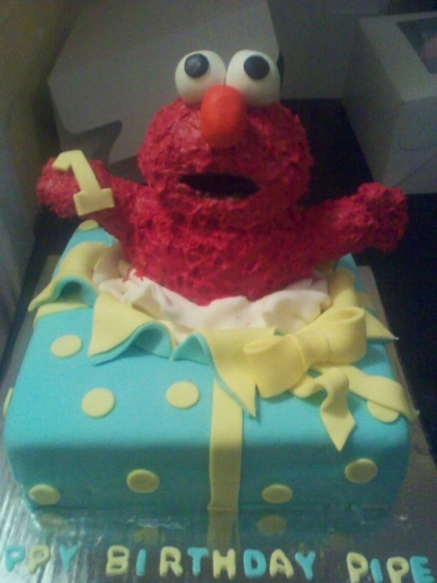 Elmo Cake