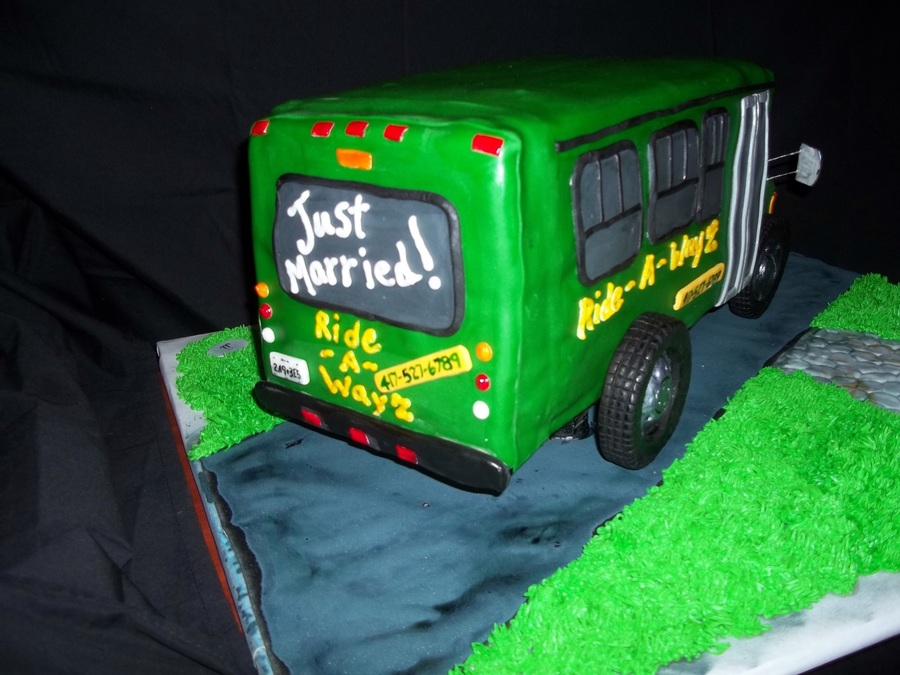 grooms bus grooms bus