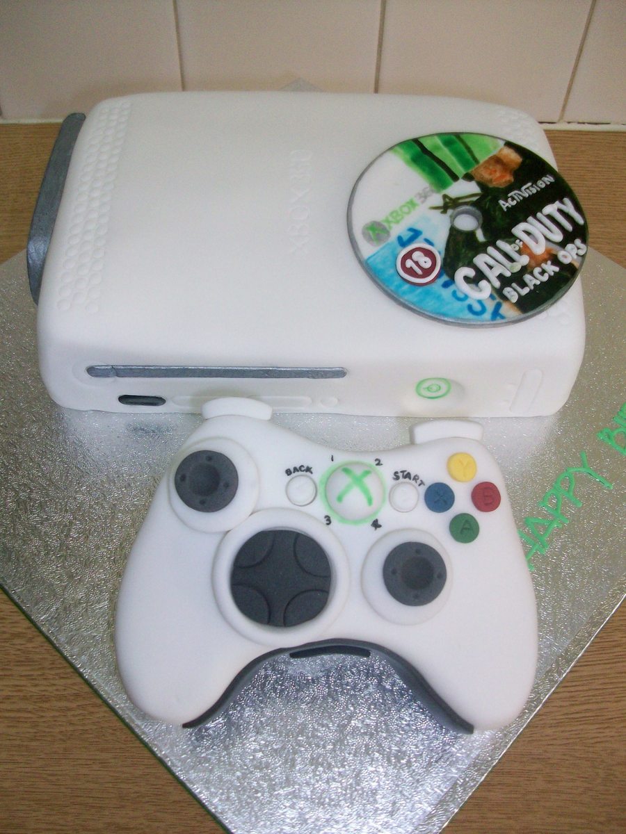 White Xbox Cake White Xbox Cake