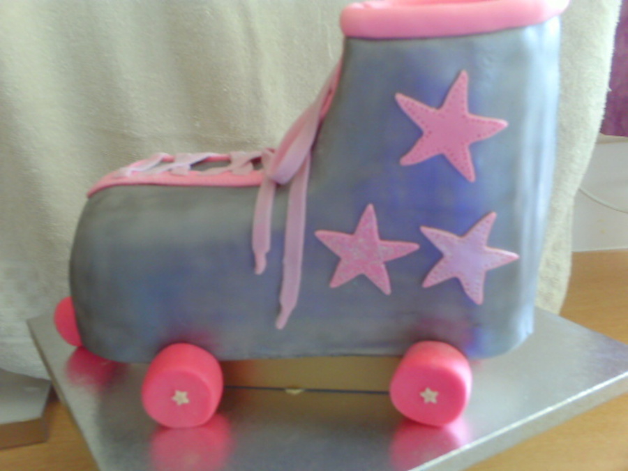 3D Roller Skate Cake.