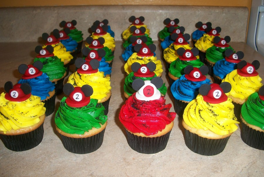 Mickey Mouse Firefighter Cupcakes Cakecentral Com