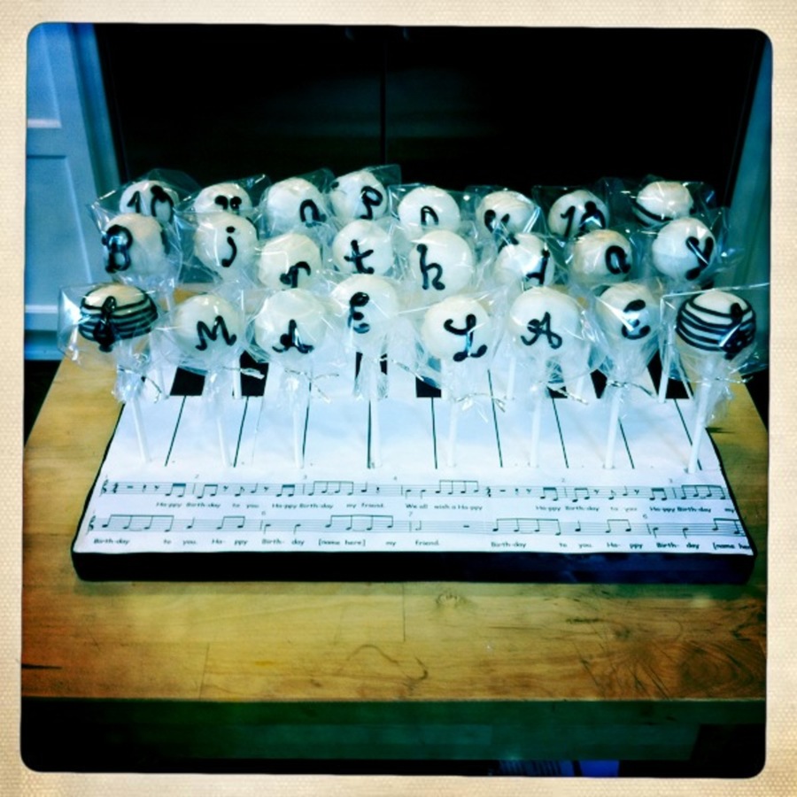 Musical Themed Cake Pops