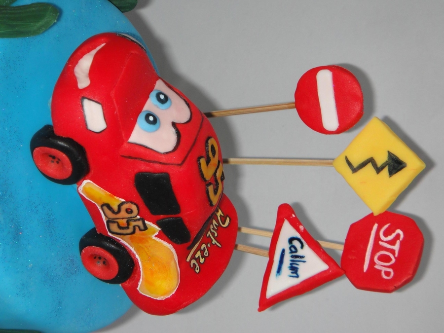 Lightning Mcqueen Cake - CakeCentral.com