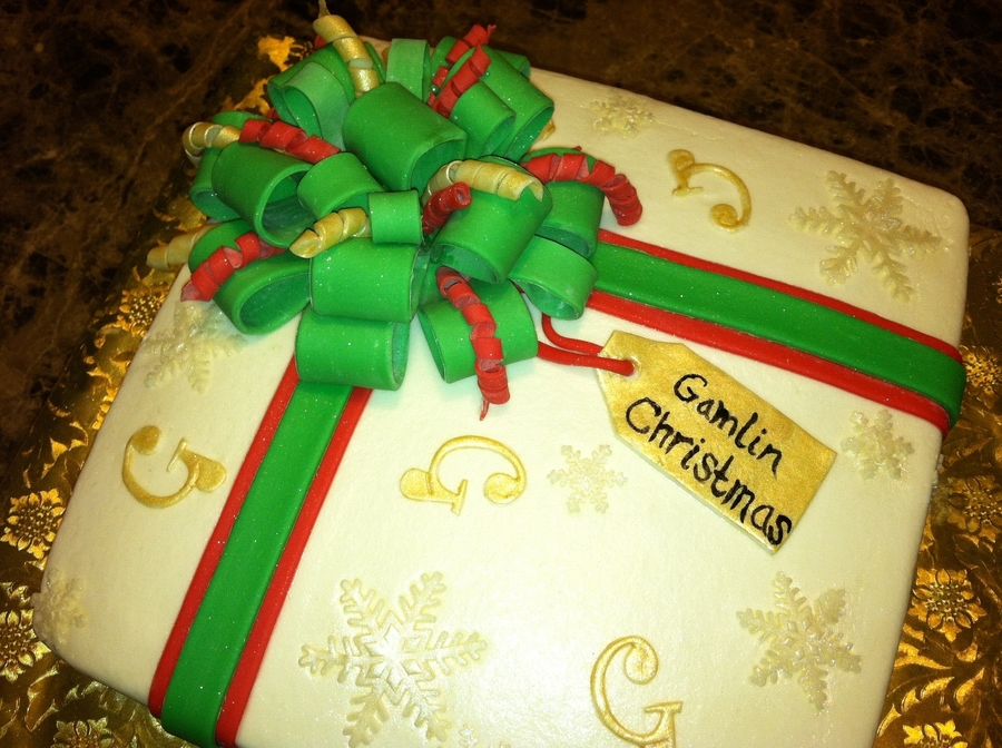 Christmas Present Cake - CakeCentral.com