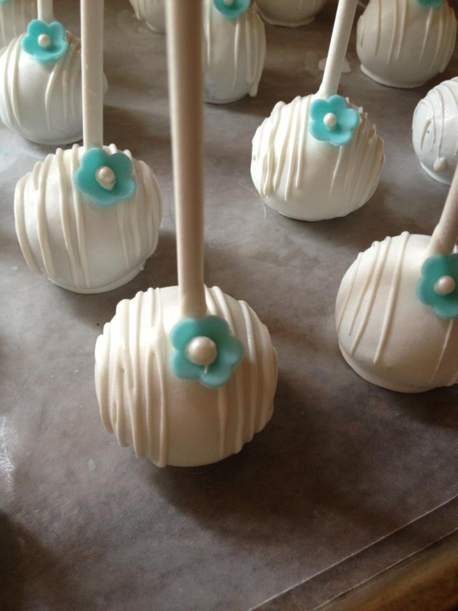 Baby Shower Cake Pops - CakeCentral.com