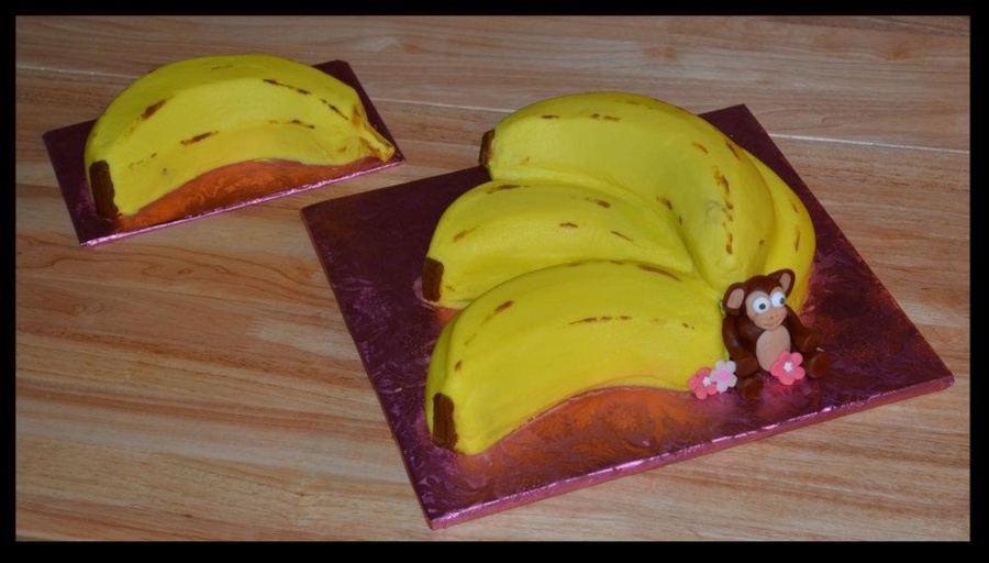 Cut Cake Into Banana Shape Cut Cake Into Banana Shape