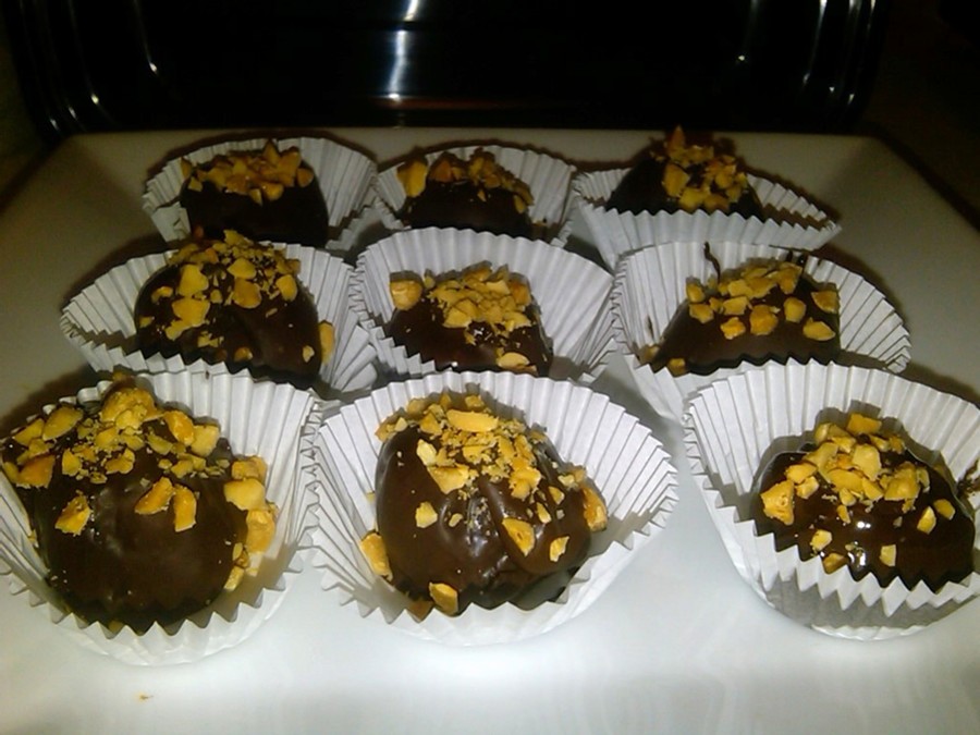 Chocolate, Peanut Butter, & Marshmellow Cake Balls