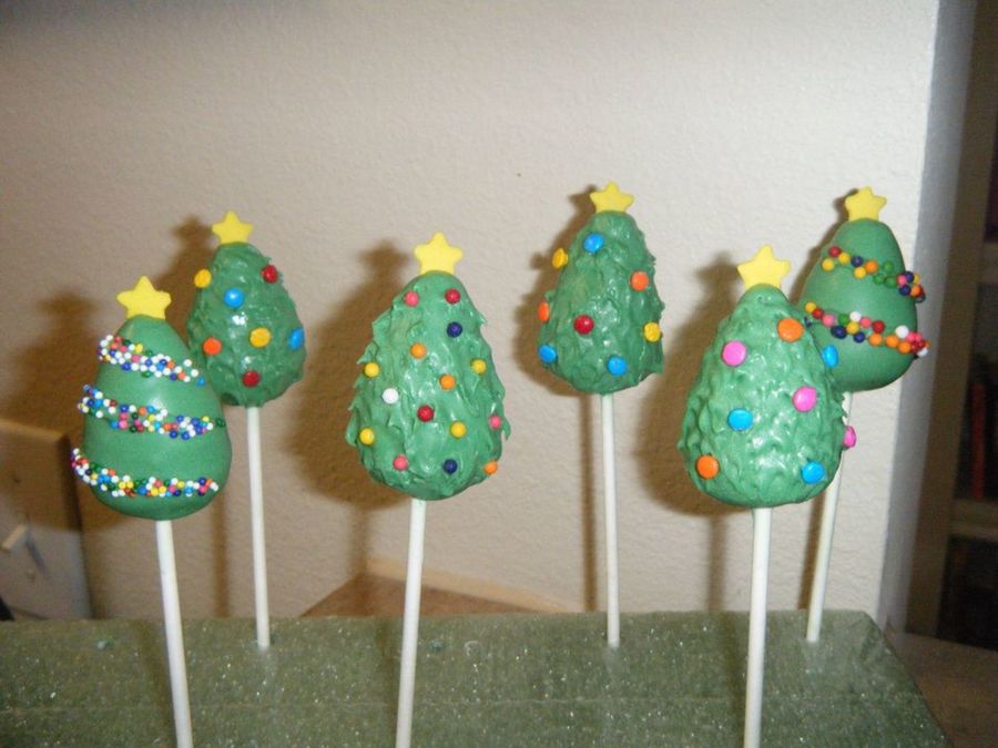 Christmas Tree Cake Pops