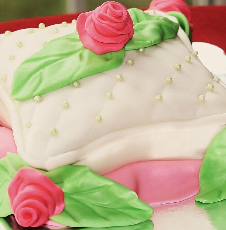 Pillow Cake With Pearls And Flowers