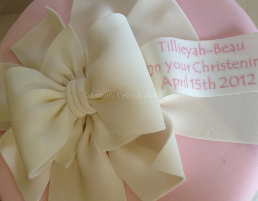 Keepsakes Christening Cake