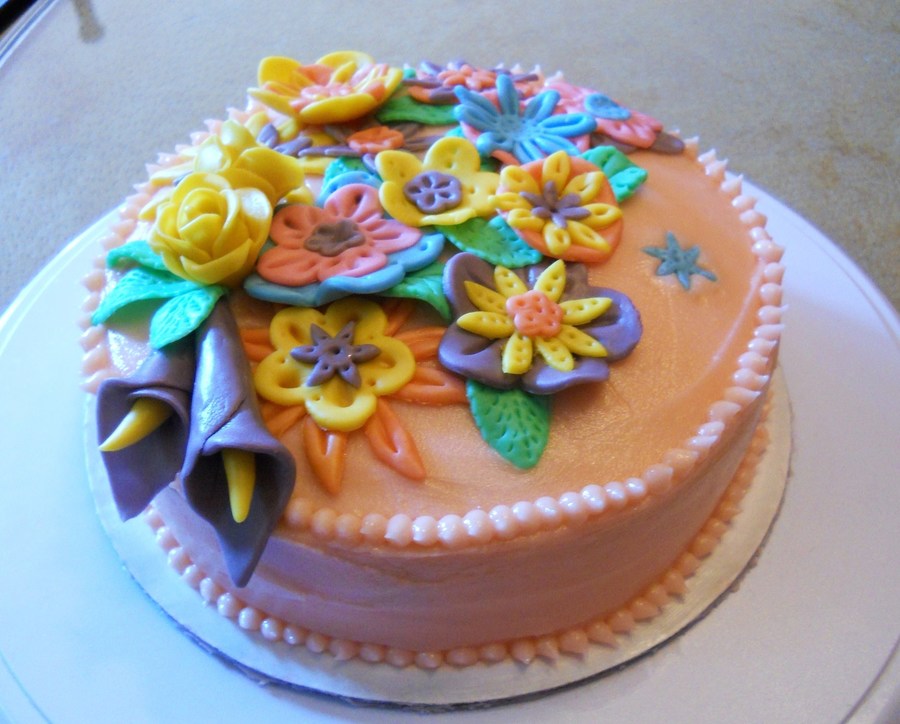 Buttercream Cake With Fondant Flowers