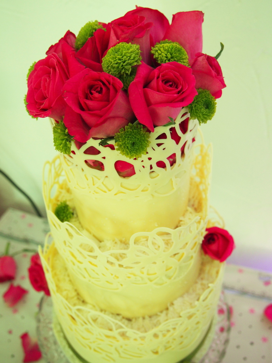 White Chocolate Wedding Cake Cakecentral Com
