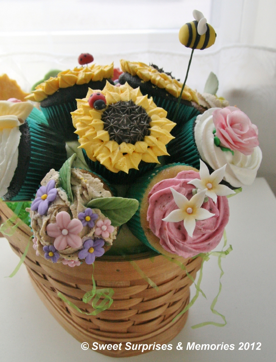 Cupcake Bouquet Basket