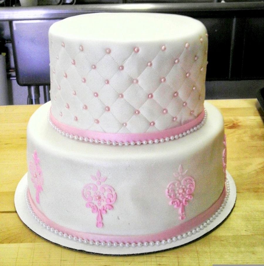 Fondant With Quilting And Stencil