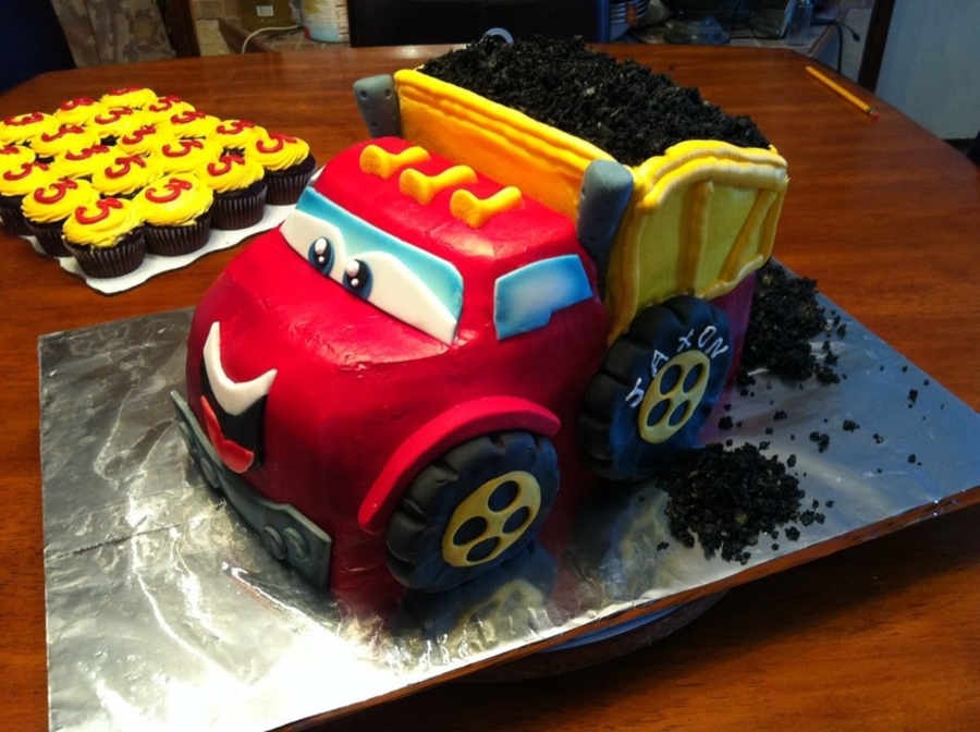 Chuck The Truck Cake - CakeCentral.com