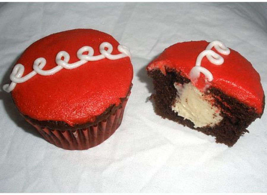 Valentine Hostess Cupcakes