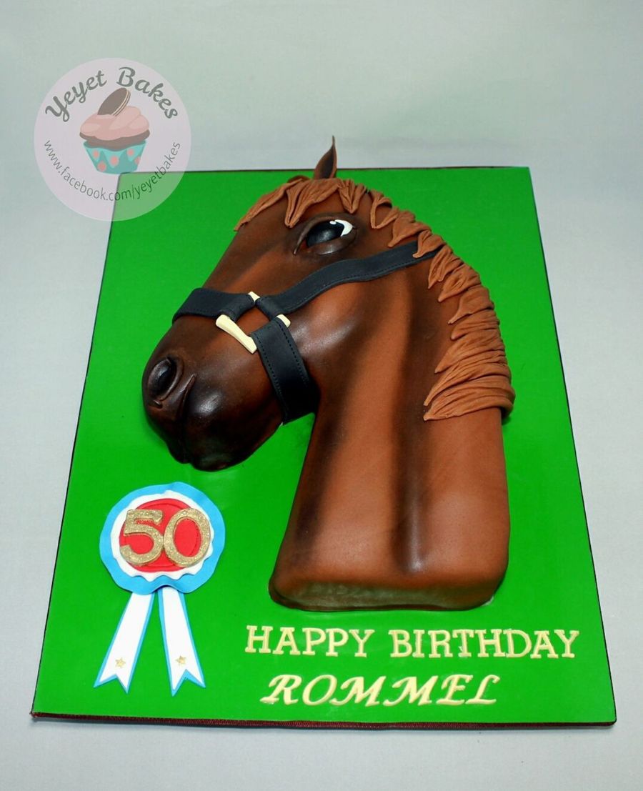 2D Horse Head Cake