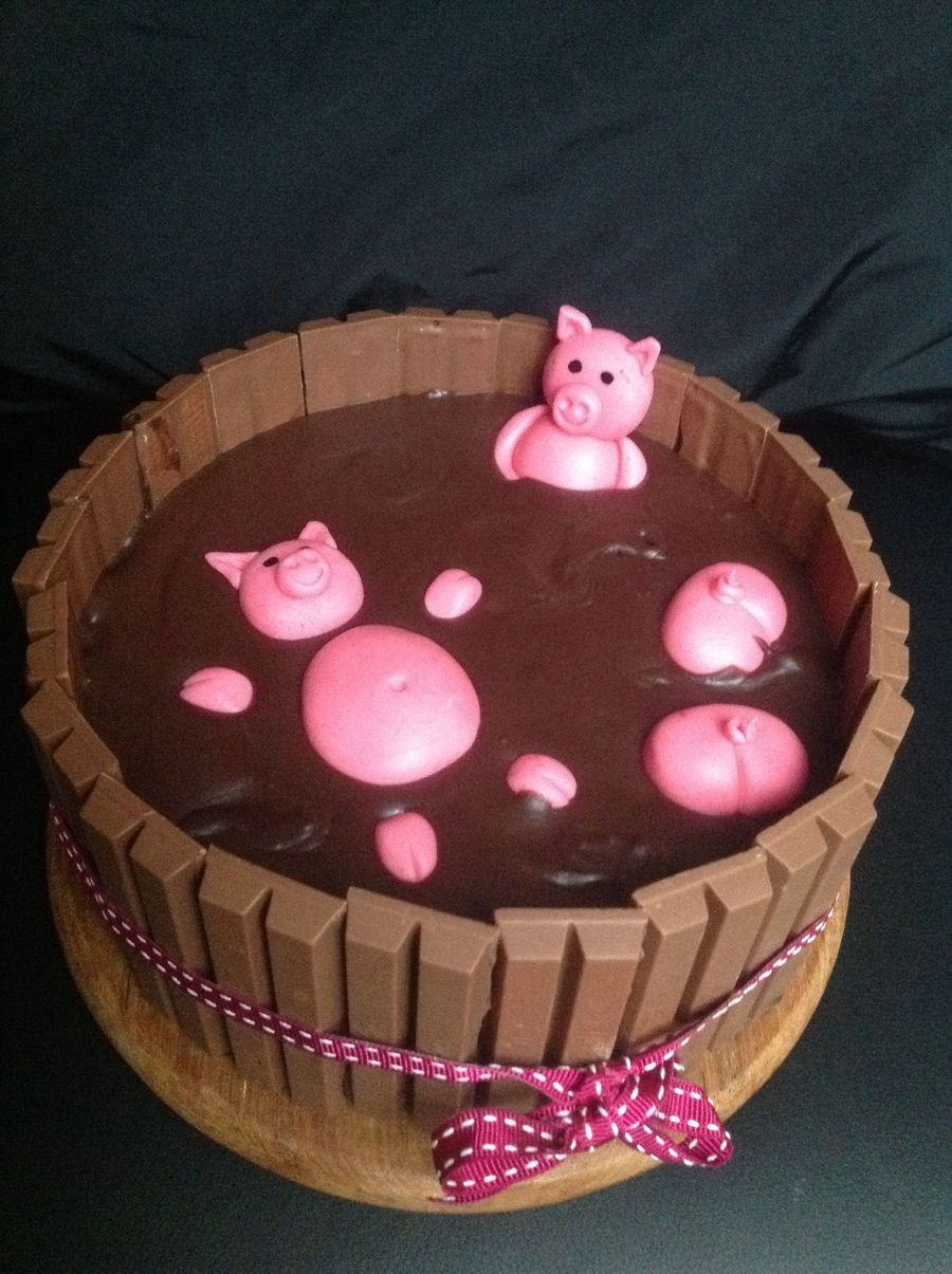 Pigs In Mud Cake With Chocolate And Cream Filling