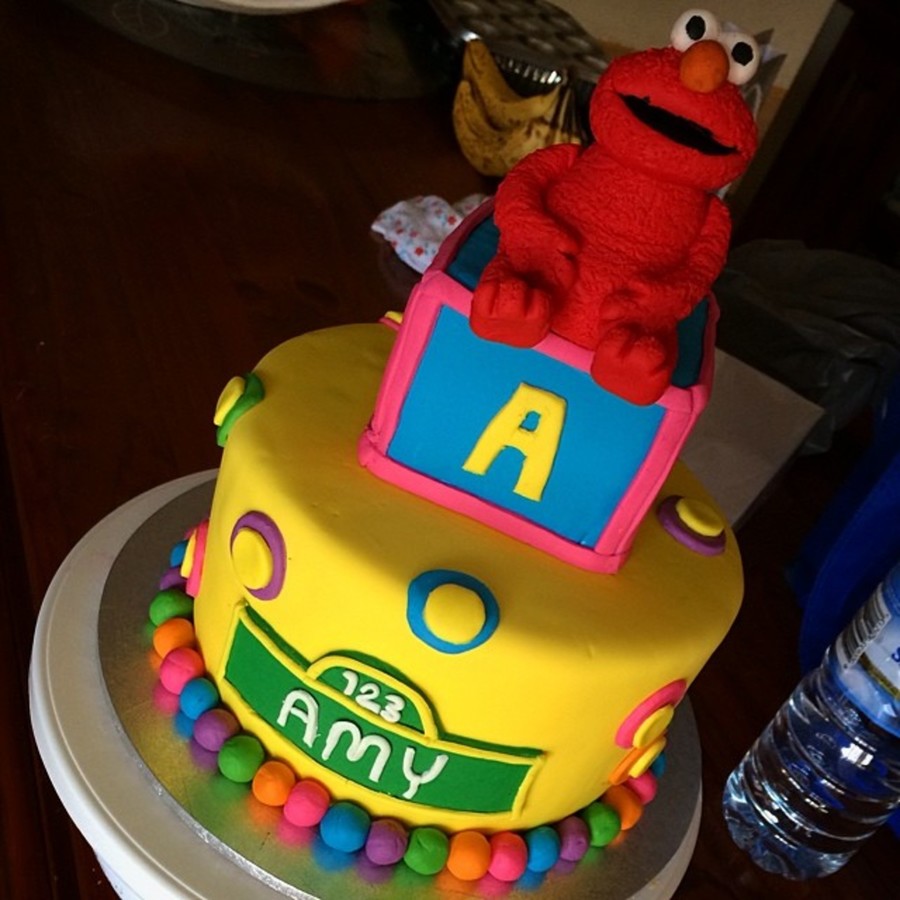 Elmo Cake