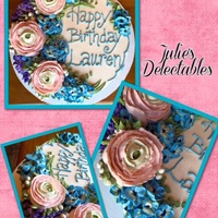 Buttercream Bliss Flowers practiced from the new book, "100 Buttercream Flowers"....LOVE THIS BOOK